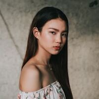 Emma R.